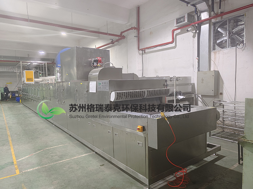 956f251cef4846129710739a5e4e154b